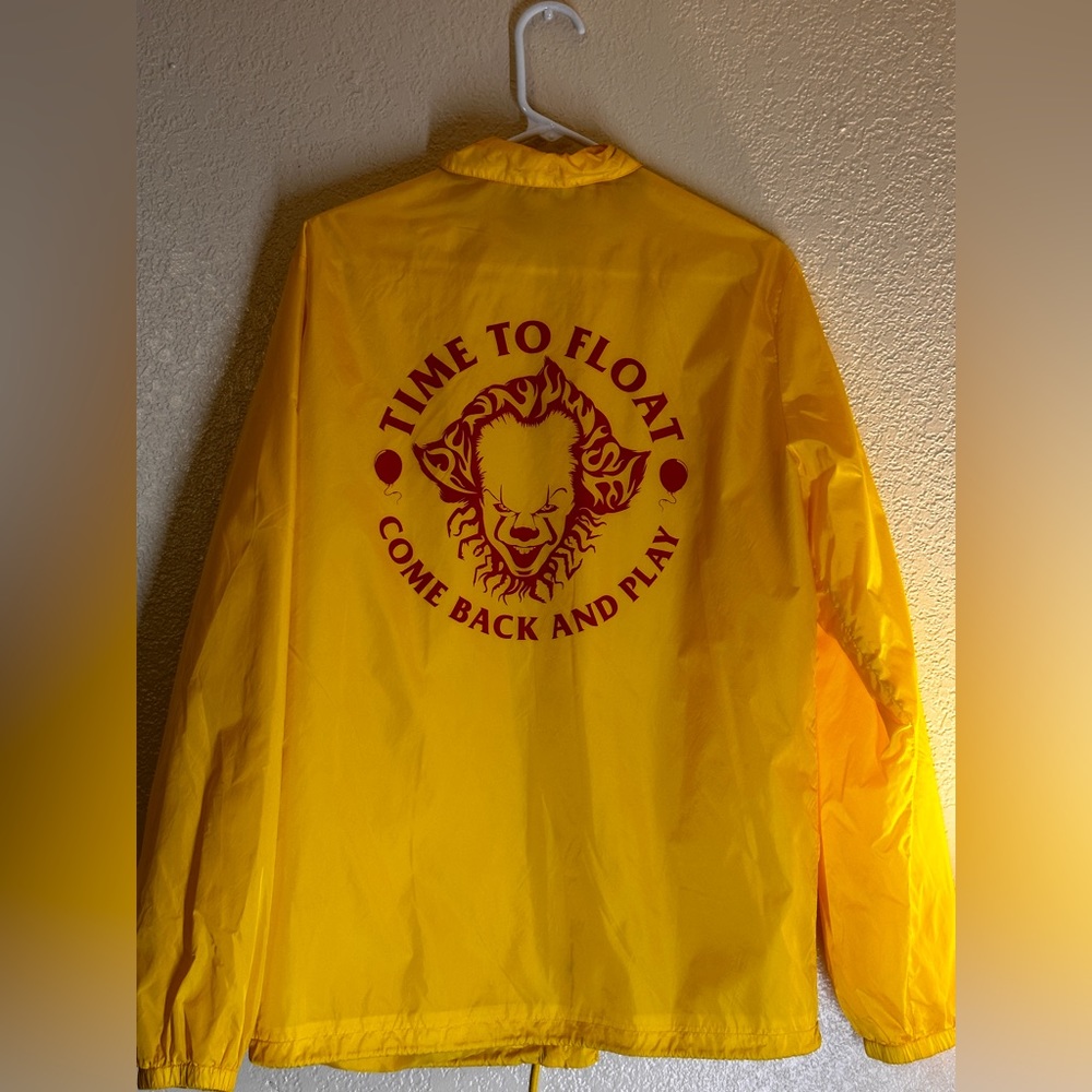 Pennywise/Georgie Raincoat